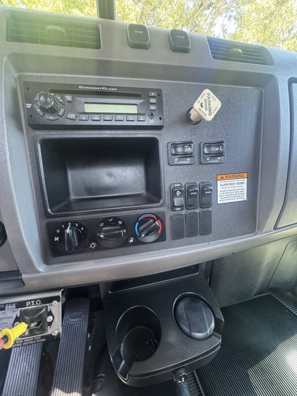2010 Peterbilt 337