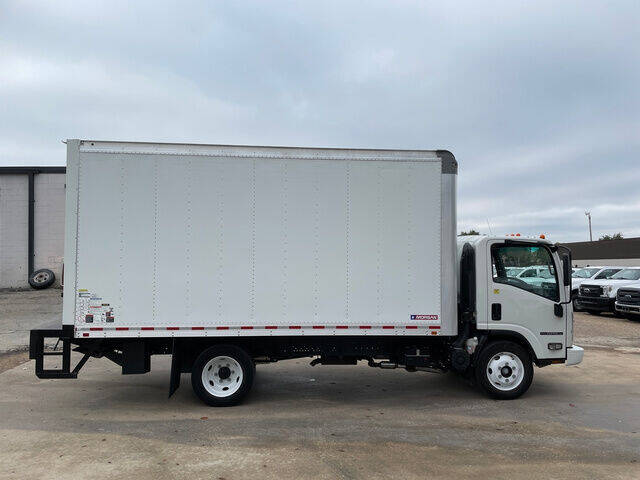 2019 Isuzu NPR 16 FT BOX TRUCK for sale at DKR Trucks in Arlington TX