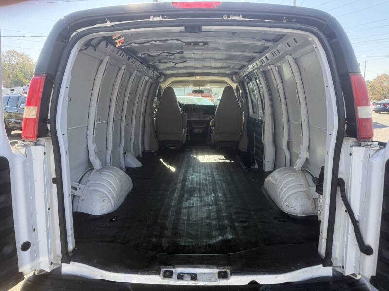 2017 Chevrolet Express 2500