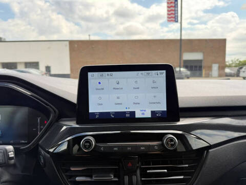 2025 Ford Escape ST-Line Select