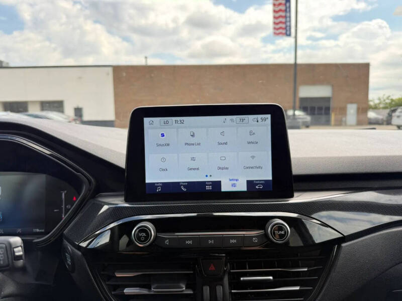 2025 Ford Escape ST-Line Select