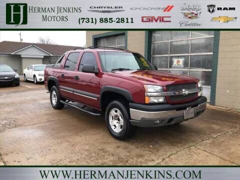 2004 Chevrolet Avalanche for sale at CAR MART in Union City TN