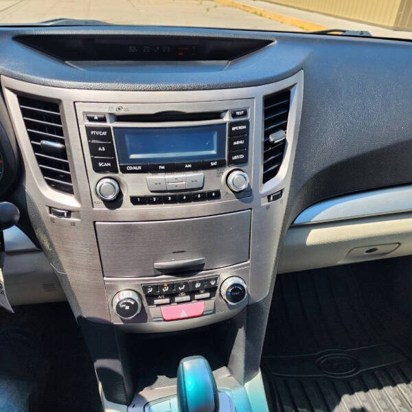 2013 Subaru Legacy 2.5i Premium