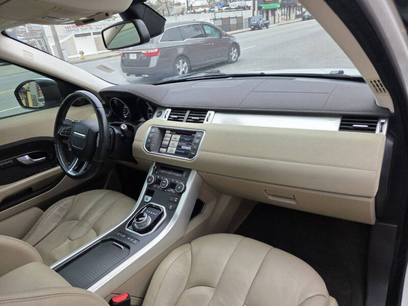 2014 Land Rover Range Rover Evoque Pure Premium