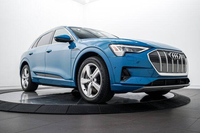 2019 Audi e-tron quattro Premium Plus