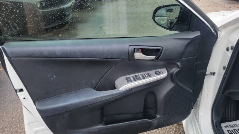 2013 Toyota Camry SE