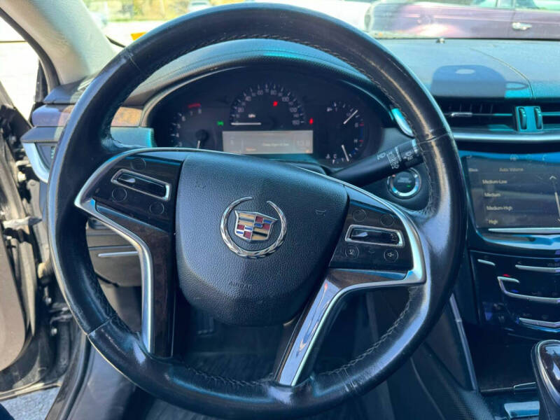 2013 Cadillac XTS Luxury Collection