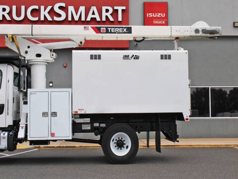 2023 Freightliner M2 106