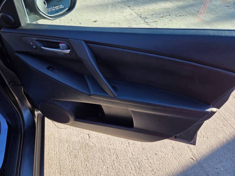 2013 Mazda MAZDA3 i Touring