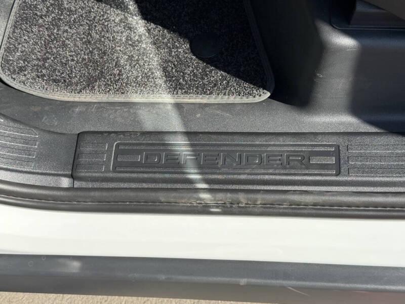 2026 Land Rover Defender 110 P300 S