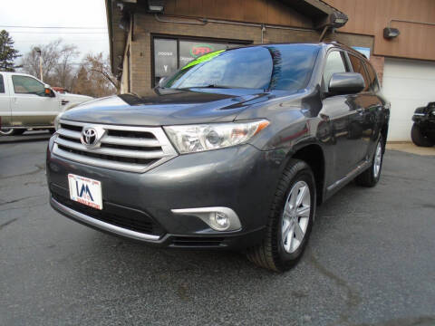 2011 Toyota Highlander for sale at IBARRA MOTORS INC in Berwyn IL