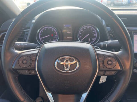 2020 Toyota Camry SE Nightshade