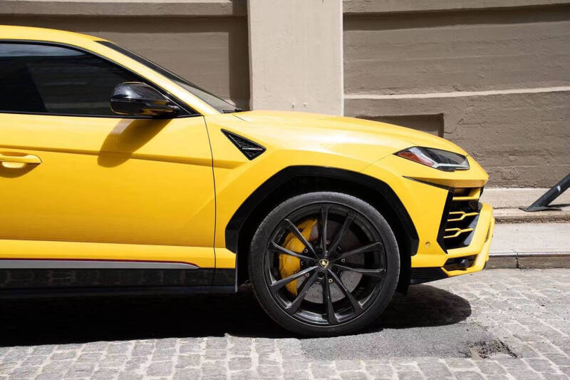 2019 Lamborghini Urus