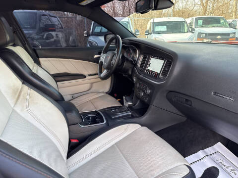 2017 Dodge Charger SXT