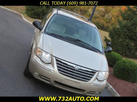 2006 Chrysler Town and Country Limited