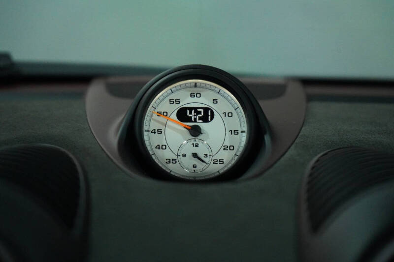 2023 Porsche 718 Cayman GT4 RS