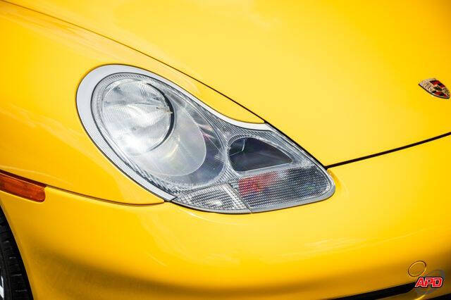 2000 Porsche 911 Carrera 4