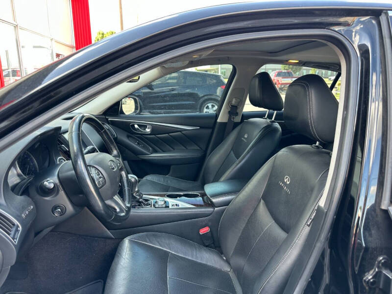 2014 Infiniti Q50