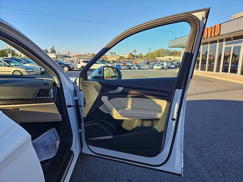 2021 Audi Q5 quattro Premium Plus 45 TFSI