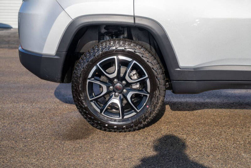 2025 Jeep Compass Trailhawk