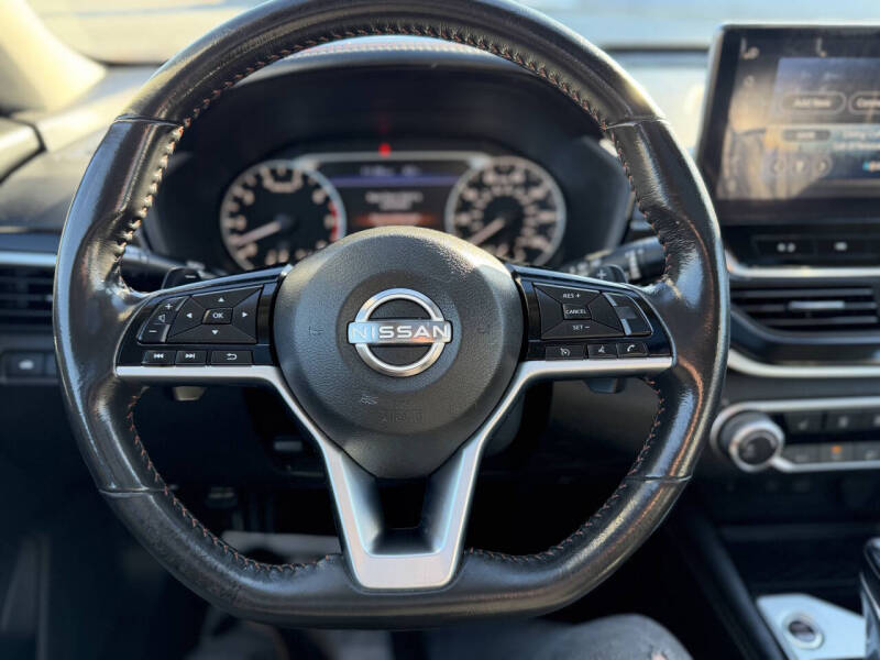 2023 Nissan Altima 2.5 SR