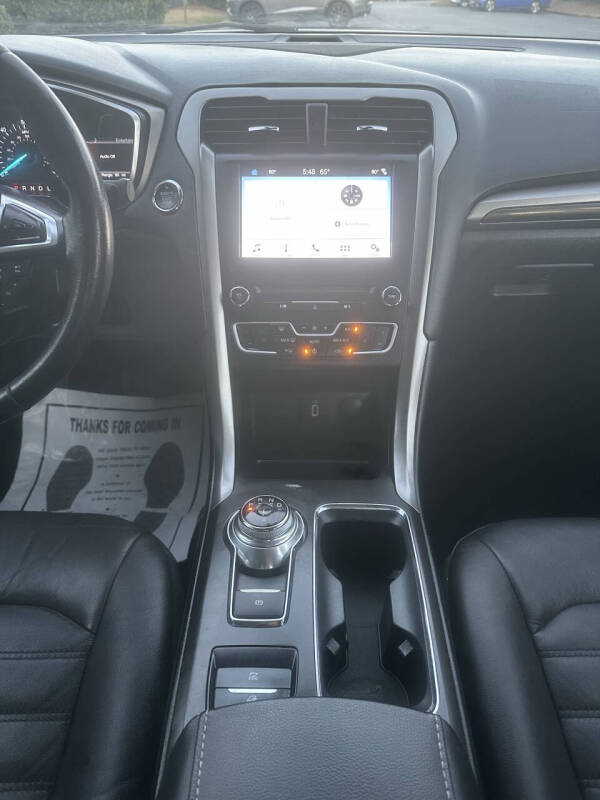 2017 Ford Fusion Hybrid SE