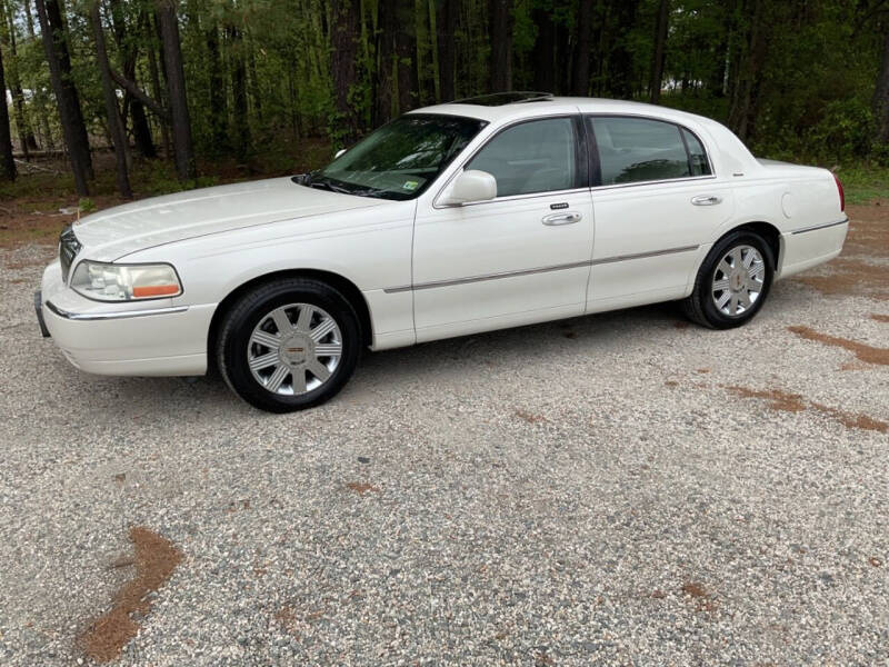 2004 Lincoln Town Car Ultimate photo 5