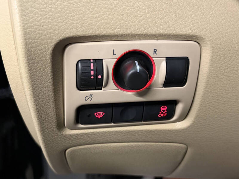 2008 Subaru Tribeca Ltd. 5-Pass.