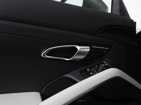 2025 Porsche 718 Cayman