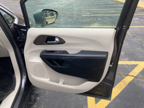 2019 Chrysler Pacifica Touring Plus