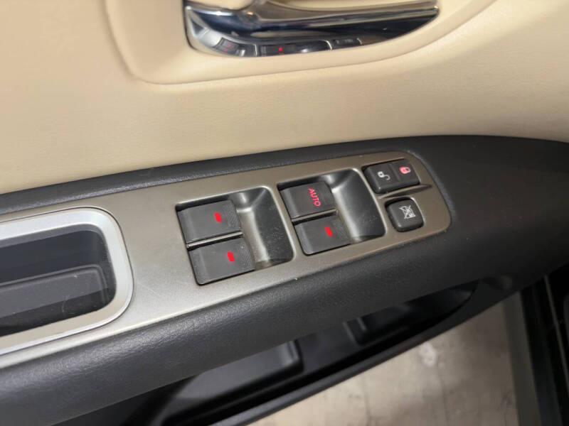 2008 Subaru Tribeca Ltd. 5-Pass.