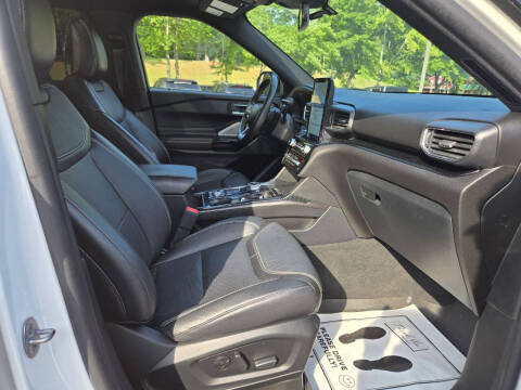 2022 Ford Explorer ST