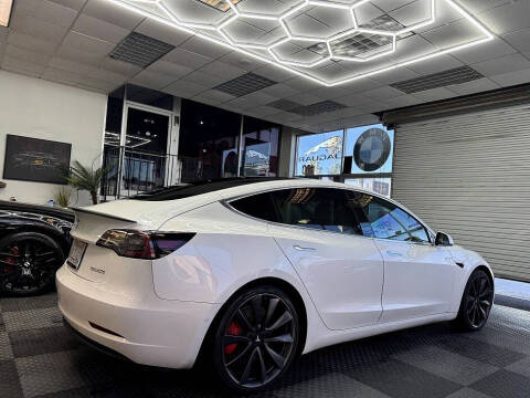 2020 Tesla Model 3 Performance