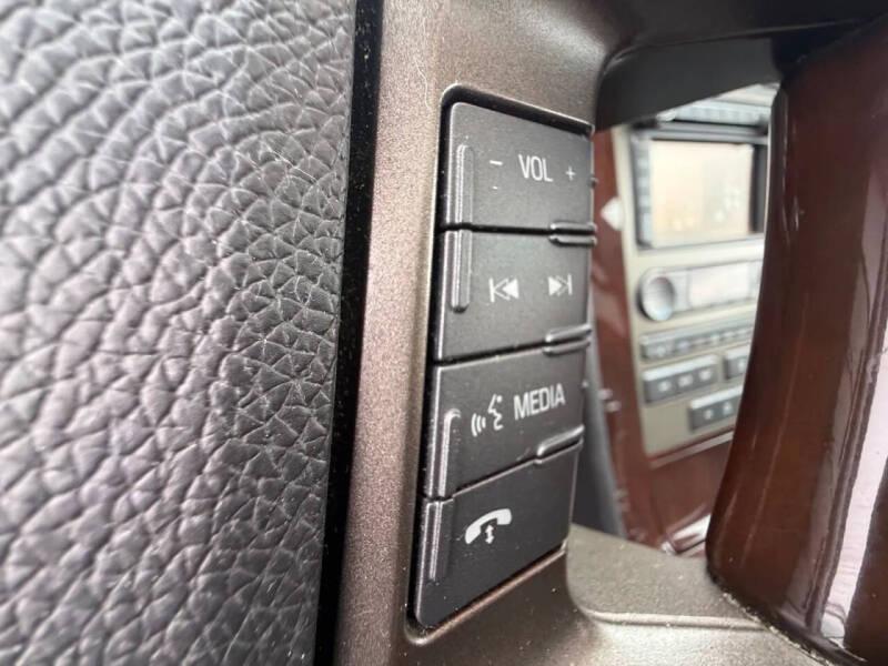 2014 Lincoln Navigator L