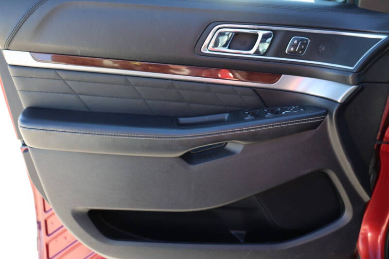 2019 Ford Explorer Platinum