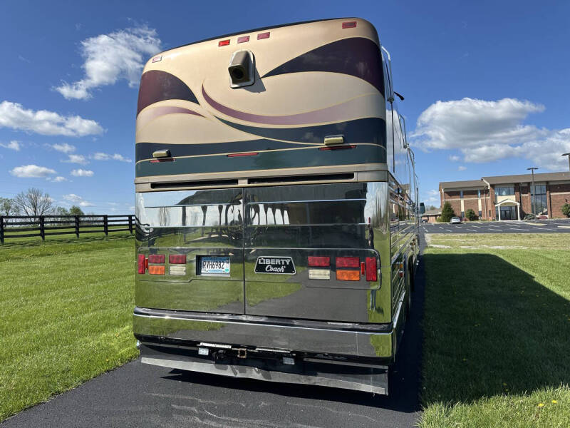 2001 Prevost Liberty
