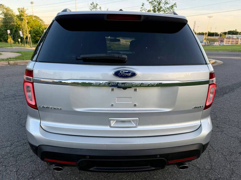 2011 Ford Explorer Limited