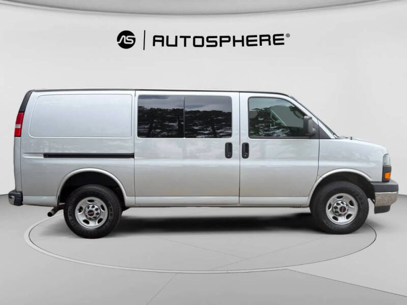 2023 GMC Savana 2500