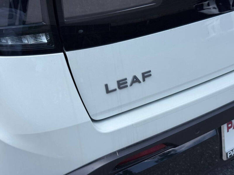 2026 Nissan LEAF Platinum+
