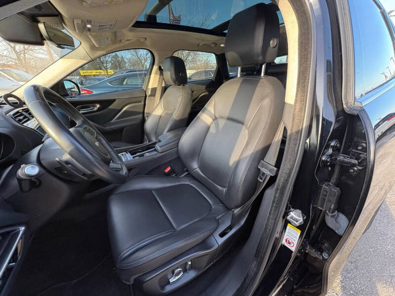 2020 Jaguar F-PACE 25t Premium