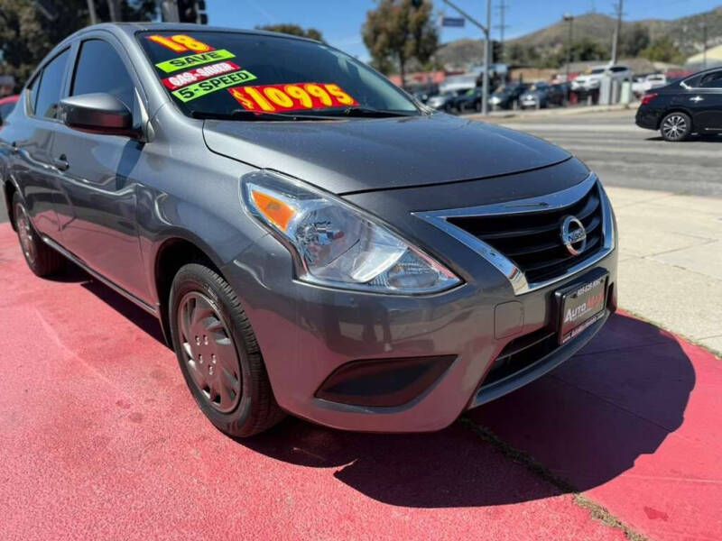 2018 Nissan Versa S Plus
