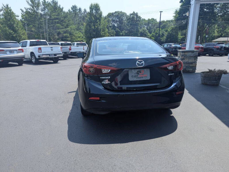 2015 Mazda MAZDA3 i SV