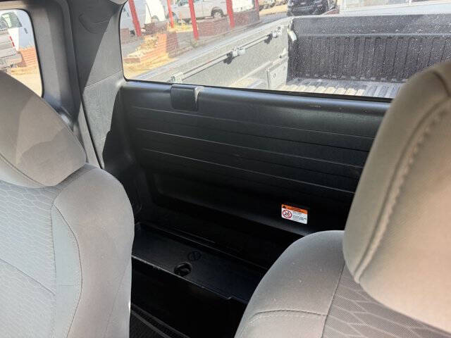 2017 Toyota Tacoma SR