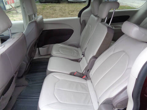 2017 Chrysler Pacifica Touring Plus