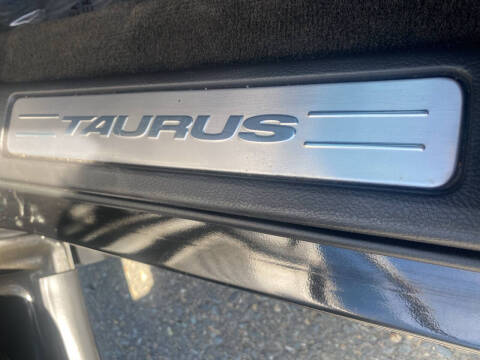 2013 Ford Taurus Limited