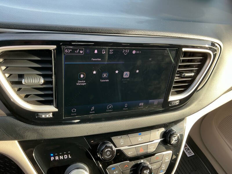 2022 Chrysler Pacifica Touring L