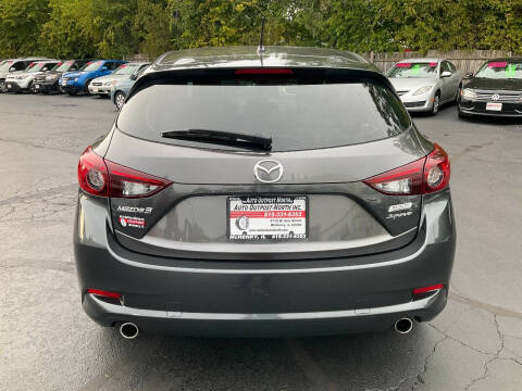 2018 Mazda MAZDA3 Touring