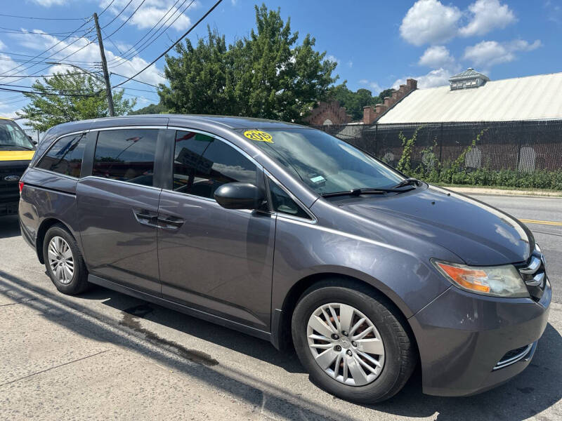 2015 Honda Odyssey LX's photo