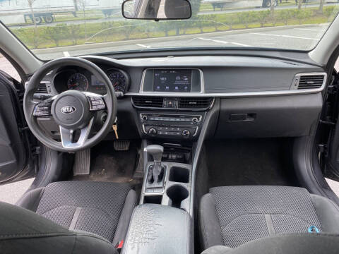 2019 Kia Optima LX