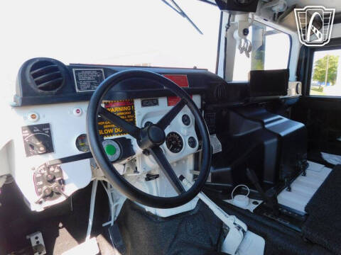 2008 AM General Hummer